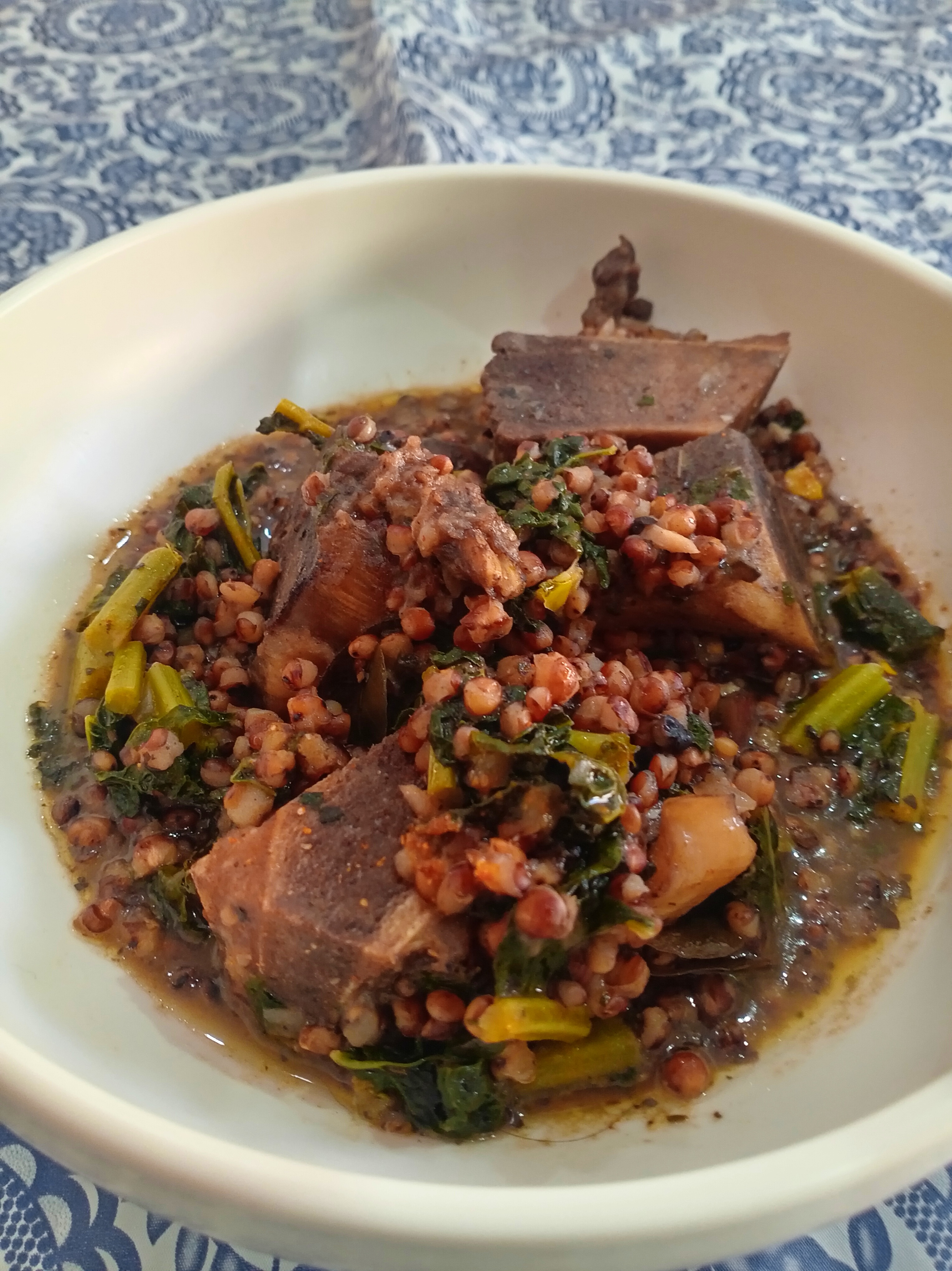Wholegrain Sorghum and Beef Bones in Broth